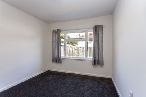 Photo of property in 100 Suva Street, Upper Riccarton, Christchurch, 8041