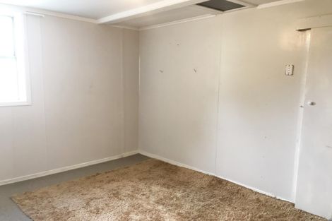 Photo of property in 3001a State Highway 2, Waitakaruru, Ngatea, 2471