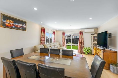 Photo of property in 22 Te Aramanu Crescent, Papakura, 2110