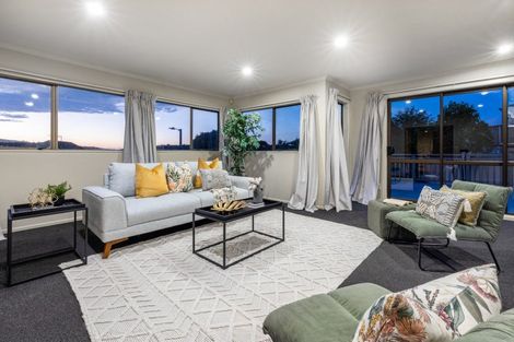 Photo of property in 30 Kinloch Place, Papakowhai, Porirua, 5024