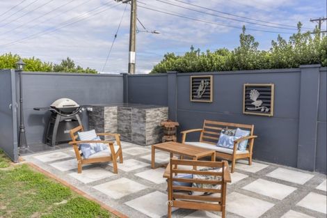 Photo of property in 99 Jellicoe Street, Martinborough, 5711
