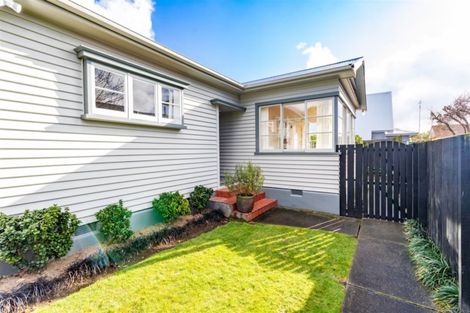 Photo of property in 157 Weston Road, St Albans, Christchurch, 8052