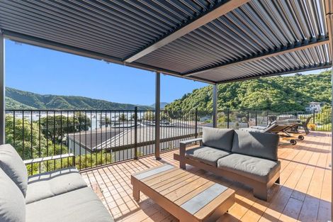 Photo of property in 374a Waikawa Road, Waikawa, Picton, 7220