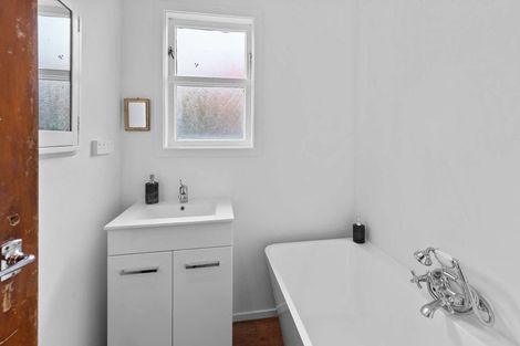 Photo of property in 6 Elm Street, Gonville, Whanganui, 4501