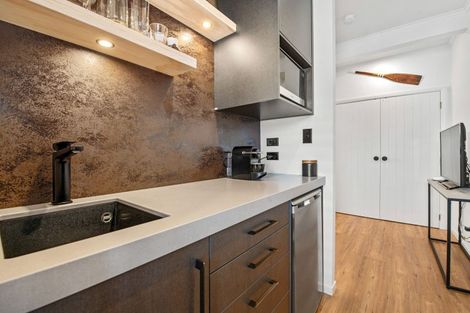 Photo of property in 25 Willow Avenue, Hannahs Bay, Rotorua, 3010