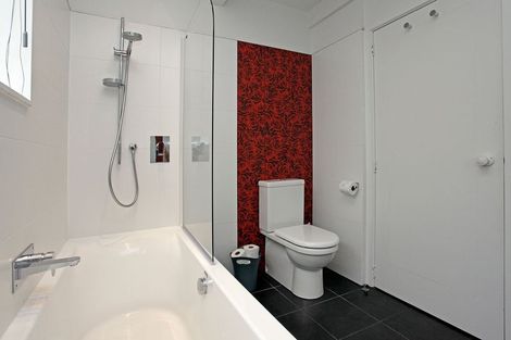 Photo of property in 26 Seamount Terrace, Mount Pleasant, Christchurch, 8081