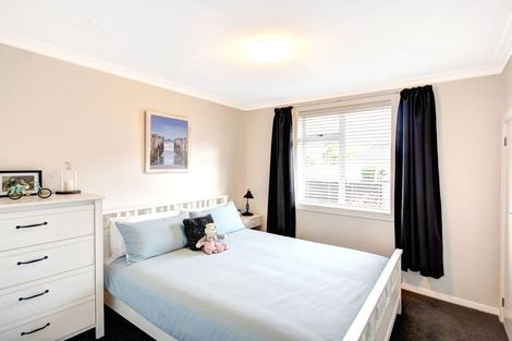 Photo of property in 71 Macandrew Road, South Dunedin, Dunedin, 9012