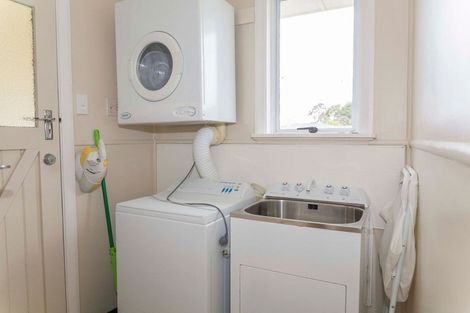 Photo of property in 72 Barraud Street, Dannevirke, 4930