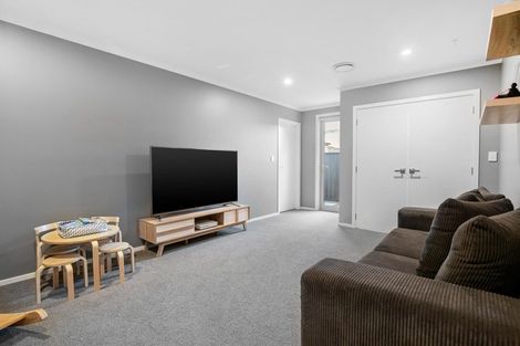 Photo of property in 72 Stratford Drive, Mount Pisa, Cromwell, 9383