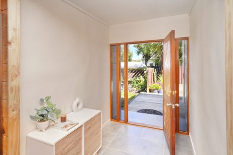 Photo of property in 8 Panckhurst Drive, Woodend, 7610