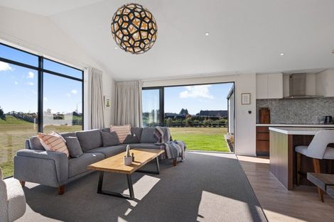Photo of property in 37 Silver Peaks Drive, West Melton, 7618