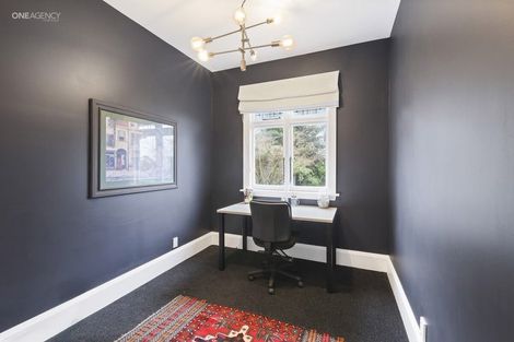 Photo of property in 14 Valley Road, Cashmere, Christchurch, 8022