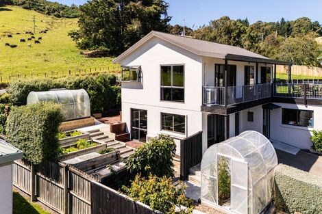 Photo of property in 3 Silverbirch Lane, Duvauchelle, 7581