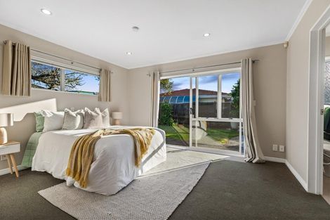 Photo of property in 12 Suncrest Drive, West Harbour, Auckland, 0618