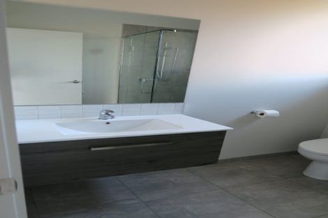 Photo of property in 31 Denny Hulme Drive, Mount Maunganui, 3116