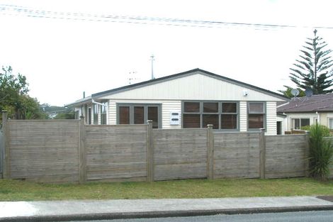 Photo of property in 1/3 Kennedy Avenue, Forrest Hill, Auckland, 0620