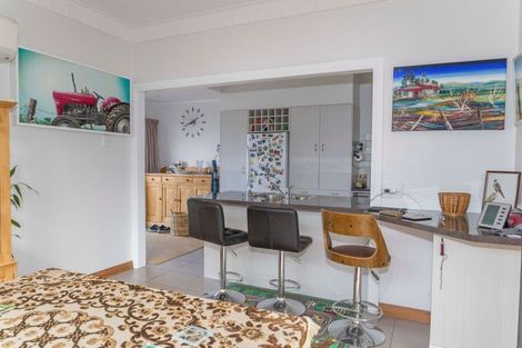 Photo of property in 4 Ranfurly Street, Dannevirke, 4930