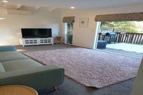 Photo of property in 1/28 Kestrel Heights, Arkles Bay, Whangaparaoa, 0932