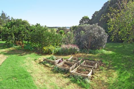 Photo of property in 1122 Oneriri Road, Kaiwaka, 0573