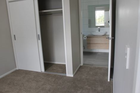 Photo of property in 2/31 Verbena Road, Birkdale, Auckland, 0626