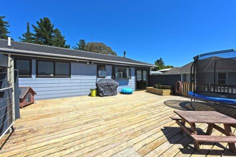 Photo of property in 13 Fenchurch Grove, Stokes Valley, Lower Hutt, 5019