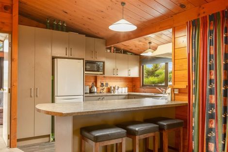 Photo of property in 33 Bodmin Terrace, Camborne, Porirua, 5026