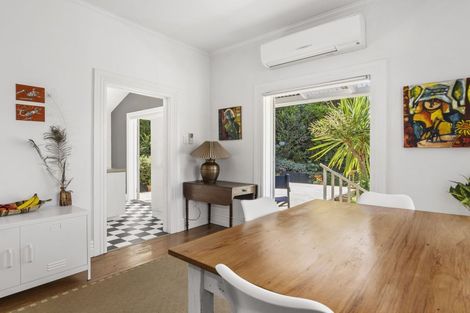 Photo of property in 56 Wellington Street, Nelson South, Nelson, 7010