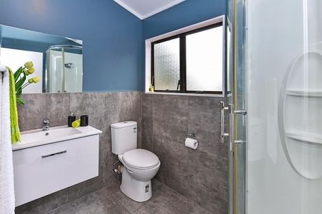 Photo of property in 23a Nyssa Place, Totara Heights, Auckland, 2105