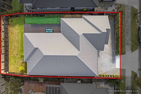 Photo of property in 8 Pakaraka Drive, Papakura, 2110