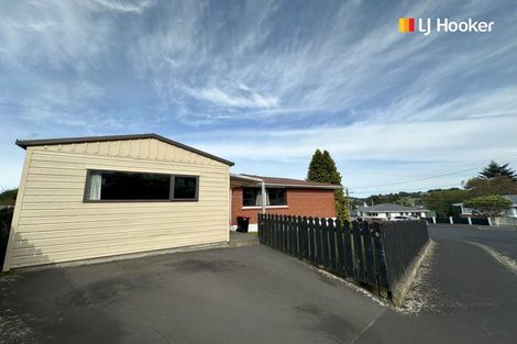 Photo of property in 6 Stephen Street, Halfway Bush, Dunedin, 9010