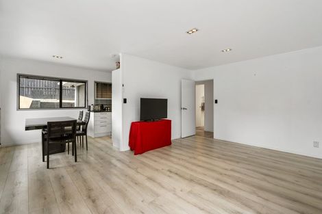 Photo of property in 126 Spinella Drive, Bayview, Auckland, 0629