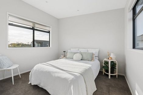 Photo of property in 37 Coast Boulevard, Papamoa Beach, Papamoa, 3118