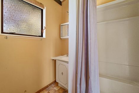 Photo of property in 42 Norfolk Crescent, Otaki Beach, Otaki, 5512