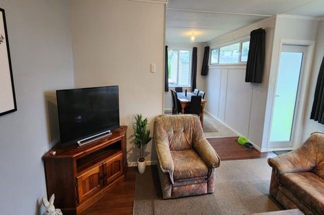 Photo of property in 17 Cumming Street, Okato, 4335