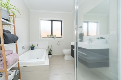 Photo of property in 9 Southbrook Close, Glenview, Hamilton, 3206