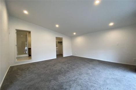 Photo of property in 8 Panorama Court, Red Beach, 0932
