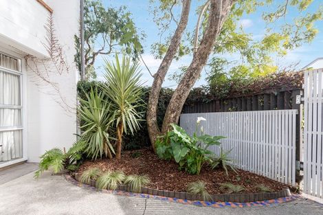Photo of property in 2/55a Hepburn Street, Freemans Bay, Auckland, 1011