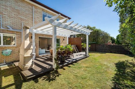 Photo of property in 17 Witton Place, Schnapper Rock, Auckland, 0632