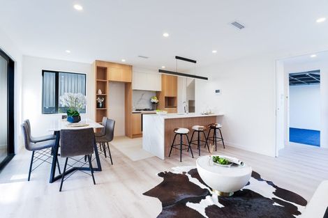 Photo of property in 71b Seaview Road, Castor Bay, Auckland, 0620