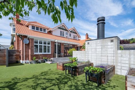 Photo of property in 15 Ings Avenue, Saint Clair, Dunedin, 9012