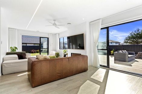 Photo of property in 89 Mawai Hakona Drive, Wallaceville, Upper Hutt, 5018