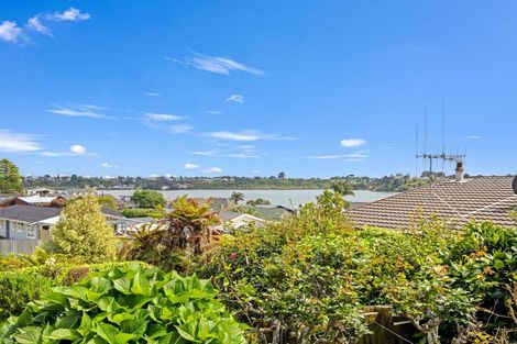 Photo of property in 17b Rangataua Street, Welcome Bay, Tauranga, 3112