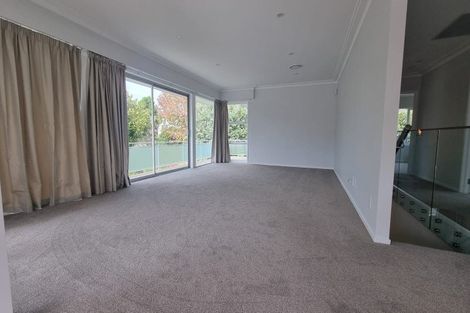 Photo of property in 4 Kerrymaria Place, Hillcrest, Auckland, 0627
