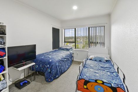 Photo of property in 19 Lynmore Drive, Hillpark, Auckland, 2102