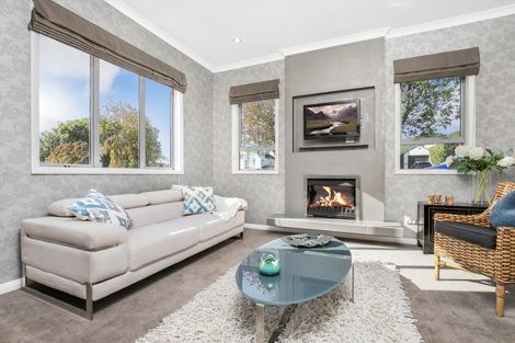 Photo of property in 11 Anselmi Ridge Road, Pukekohe, 2120