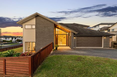 Photo of property in 5 Kingfisher Road, Silverdale, 0932