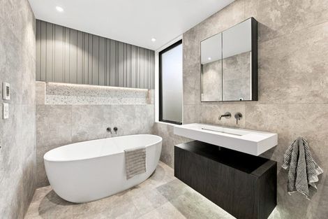 Photo of property in 2/35 Saint James Avenue, Papanui, Christchurch, 8053