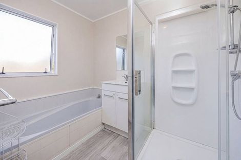 Photo of property in 95 Sykes Road, Weymouth, Auckland, 2103