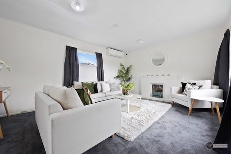 Photo of property in 43 Russell Road, Wainuiomata, Lower Hutt, 5014