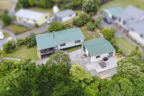 Photo of property in 22 Whitechapel Grove, Stokes Valley, Lower Hutt, 5019